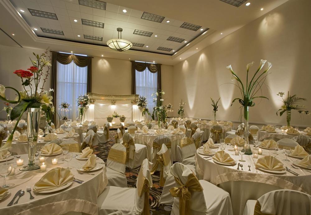 フォー ポインツ バイ シェラトン ギャレリア モンテレイ モンテレー エクステリア 写真 A wedding reception